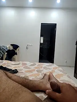 johny044 online show from March 2026 10:24:01 PM