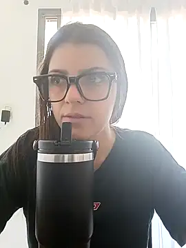 lililovexx online show from February 2026 01:09:02 PM