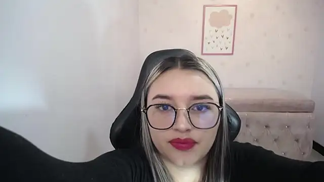 Iris Bell ch online show from December 2025 11:26:02 AM