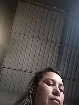 Snapshot of Charlott_smi chatting on February 2026 05:28:01 PM Charlott smi online show from February 2026 05:28:01 PM