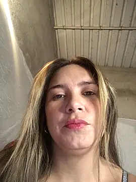 Snapshot of Charlott_smi chatting on March 2026 04:46:01 PM Charlott smi online show from March 2026 04:46:01 PM