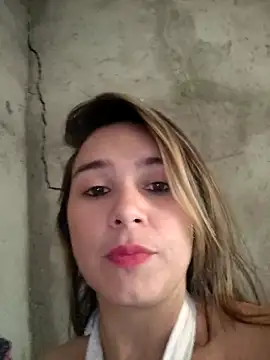 Snapshot of Charlott_smi chatting on March 2026 05:28:01 PM Charlott smi online show from March 2026 05:28:01 PM