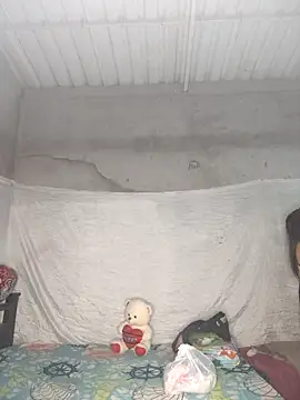 Snapshot of Charlott_smi chatting on March 2026 06:02:02 PM Charlott smi online show from March 2026 06:02:02 PM