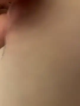 Snapshot of Anhh_Ann chatting on December 2025 02:22:01 PM Anhh Ann online show from December 2025 02:22:01 PM