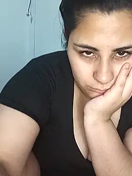 nina curby online show from December 2025 01:55:01 AM