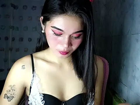 Snapshot of bombely_69 chatting on April 2026 04:11:01 PM bombely 69 online show from April 2026 04:11:01 PM