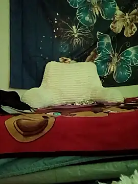 LoverGamer1 online show from December 2025 04:18:02 AM