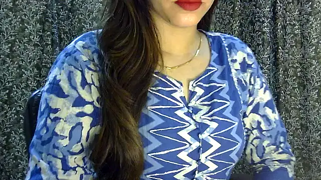Snapshot of Exotic_tanvi chatting on May 2026 05:37:01 AM Exotic tanvi online show from May 2026 05:37:01 AM