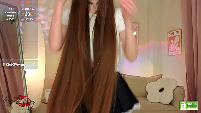 oliviaah  online show from February 2026 03:15:02 PM