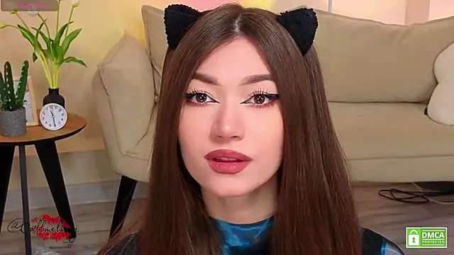 oliviaah  online show from May 2026 02:21:02 PM