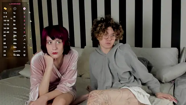 Snapshot of YaniraHalliburton chatting on December 2025 06:14:01 PM YaniraHalliburton online show from December 2025 06:14:01 PM