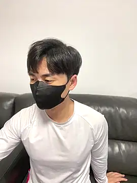 kimze7 online show from December 2025 02:25:01 PM