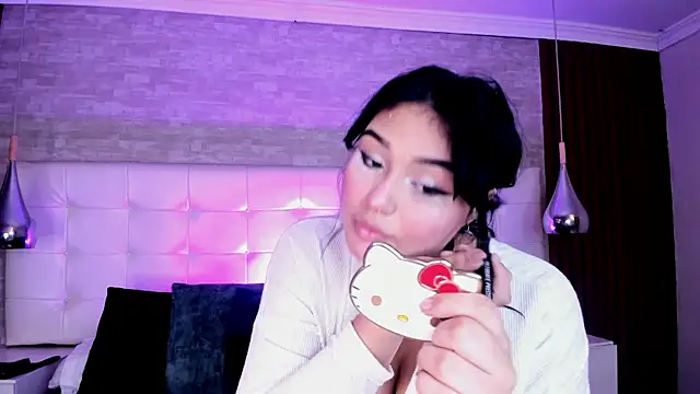 NaomySakura online show from May 2026 10:38:02 PM