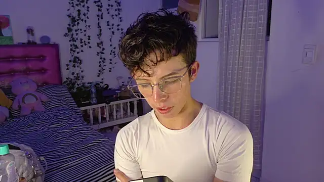 Dani Dancer online show from June 2026 01:06:01 AM