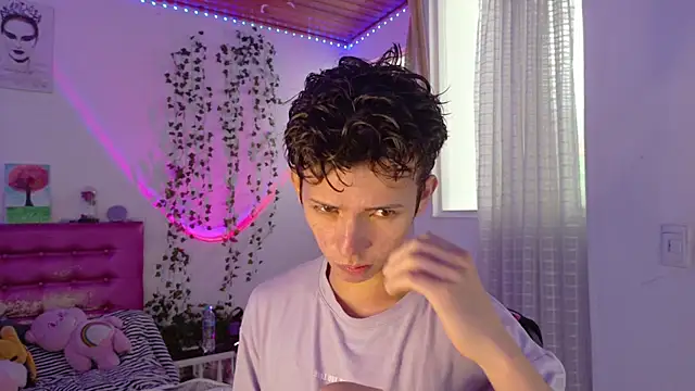 Dani Dancer online show from June 2026 08:08:01 PM