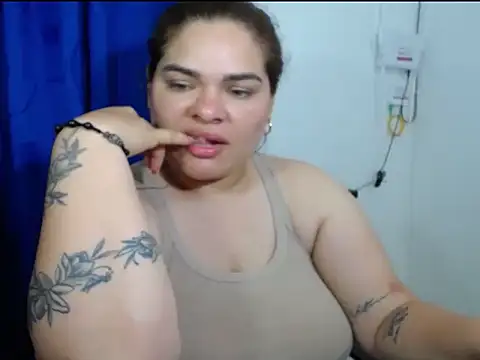 NinaFuentes2X online show from June 2026 03:26:02 AM