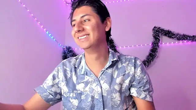 Snapshot of king_Eric30 chatting on January 2026 10:35:01 PM king Eric30 online show from January 2026 10:35:01 PM