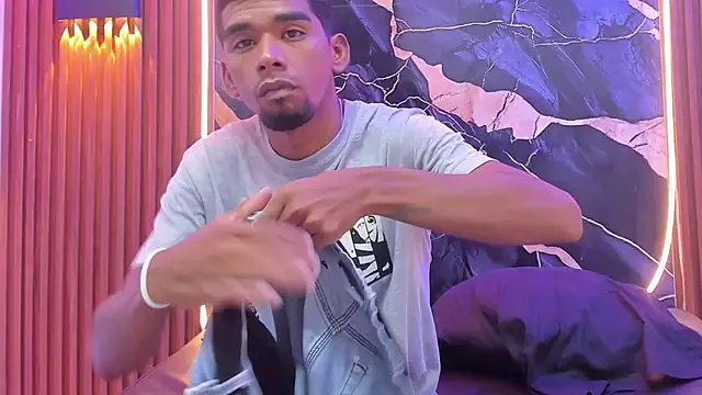 Snapshot of Jhon_Hot21Sexx chatting on December 2025 01:38:01 PM Jhon Hot21Sexx online show from December 2025 01:38:01 PM