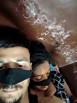 couplegk71 online show from February 2026 10:15:02 PM