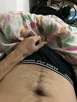 Snapshot of Wilddadycum4u chatting on December 2025 11:23:01 PM Wilddadycum4u online show from December 2025 11:23:01 PM