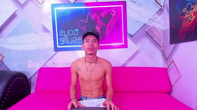 Alex jeins at online show from March 2026 02:10:01 PM