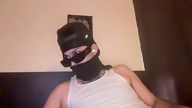 angelblanco online show from May 2026 07:10:01 PM