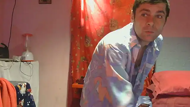 Snapshot of Pintiliescu chatting on February 2026 11:22:02 AM Pintiliescu online show from February 2026 11:22:02 AM