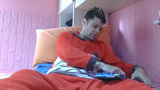 Snapshot of Pintiliescu chatting on March 2026 09:53:02 AM Pintiliescu online show from March 2026 09:53:02 AM