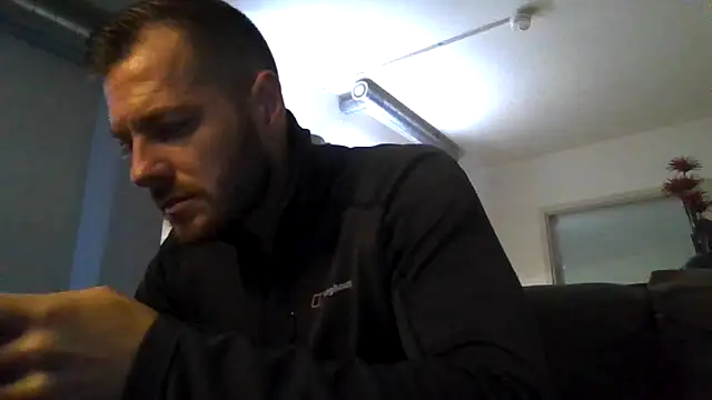 cheekycherryx online show from March 2026 07:32:01 PM