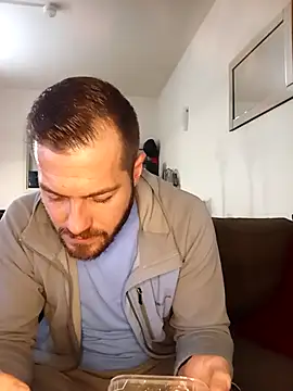 cheekycherryx online show from March 2026 09:51:01 PM