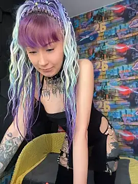 Tattoo  Moon online show from April 2026 08:31:02 AM