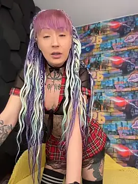 Tattoo  Moon online show from May 2026 12:38:01 AM