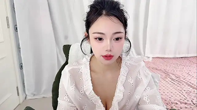 Snapshot of yuanbao8888 chatting on April 2026 06:06:01 AM yuanbao8888 online show from April 2026 06:06:01 AM