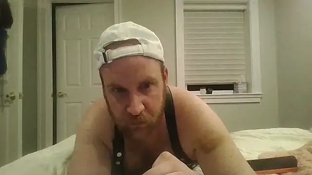 Snapshot of BeefyNcloudy chatting on April 2026 03:04:02 AM BeefyNcloudy online show from April 2026 03:04:02 AM