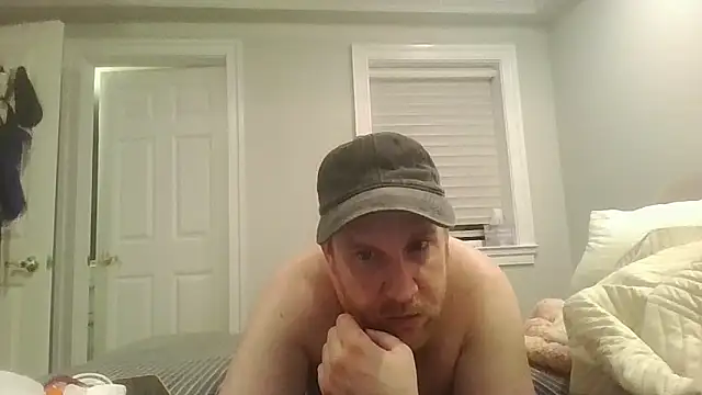 Snapshot of BeefyNcloudy chatting on April 2026 12:54:02 AM BeefyNcloudy online show from April 2026 12:54:02 AM