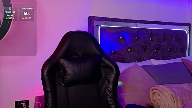 Snapshot of Daniela_ruizz chatting on December 2025 11:23:01 PM Daniela ruizz online show from December 2025 11:23:01 PM