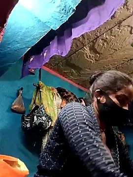 Poonam8080 online show from January 2026 07:11:01 PM