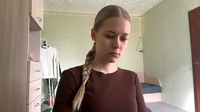 ZaidaSchwarten online show from May 2026 02:10:01 PM