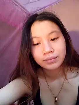 Snapshot of Lomay69 chatting on December 2025 06:17:02 AM Lomay69 online show from December 2025 06:17:02 AM