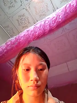 Snapshot of Lomay69 chatting on December 2025 10:43:01 AM Lomay69 online show from December 2025 10:43:01 AM