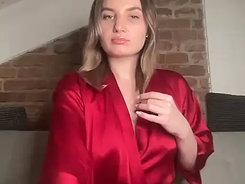 Snapshot of Heiva01 chatting on December 2025 07:53:02 PM Heiva01 online show from December 2025 07:53:02 PM