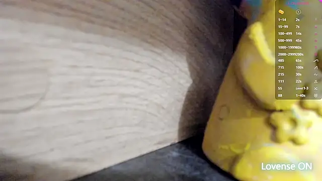 Snapshot of classy_medea chatting on December 2025 01:32:02 AM classy medea online show from December 2025 01:32:02 AM