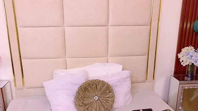 Reginadenver online show from February 2026 02:37:02 AM