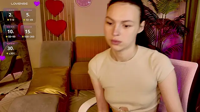 MaxinCarroll online show from May 2026 10:32:02 AM