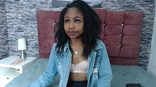 Snapshot of LiaJhonsons chatting on December 2025 08:14:01 PM LiaJhonsons online show from December 2025 08:14:01 PM