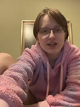 Lassie Cassie online show from March 2026 07:02:02 PM