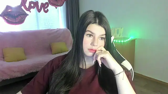 KisaModel online show from April 2026 01:18:01 AM