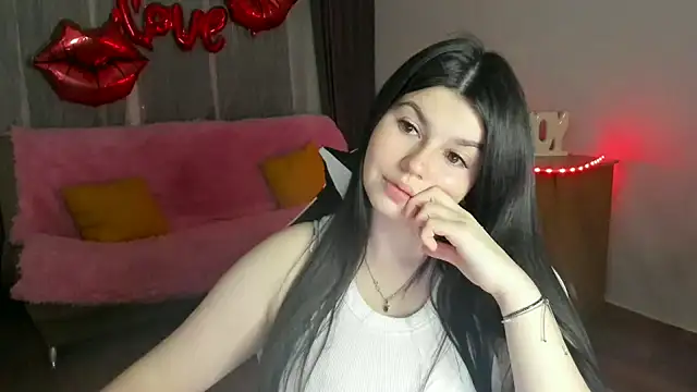 KisaModel online show from May 2026 03:51:02 PM