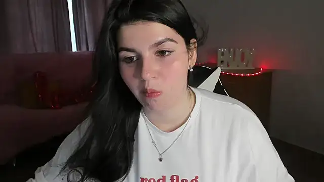 KisaModel online show from June 2026 01:36:02 AM