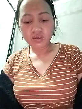 Luckyy03 online show from December 2025 10:25:02 PM